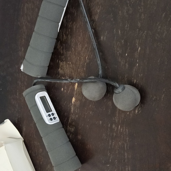 Cordless Jump Rope - Picture 6 of 11